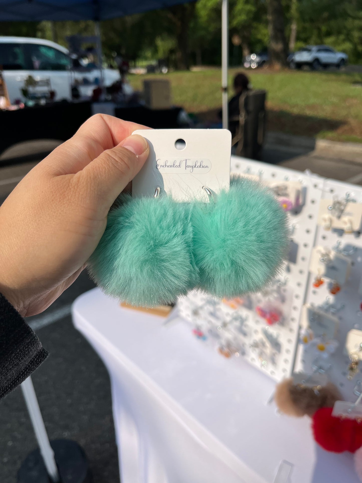 Big Pompom dangle