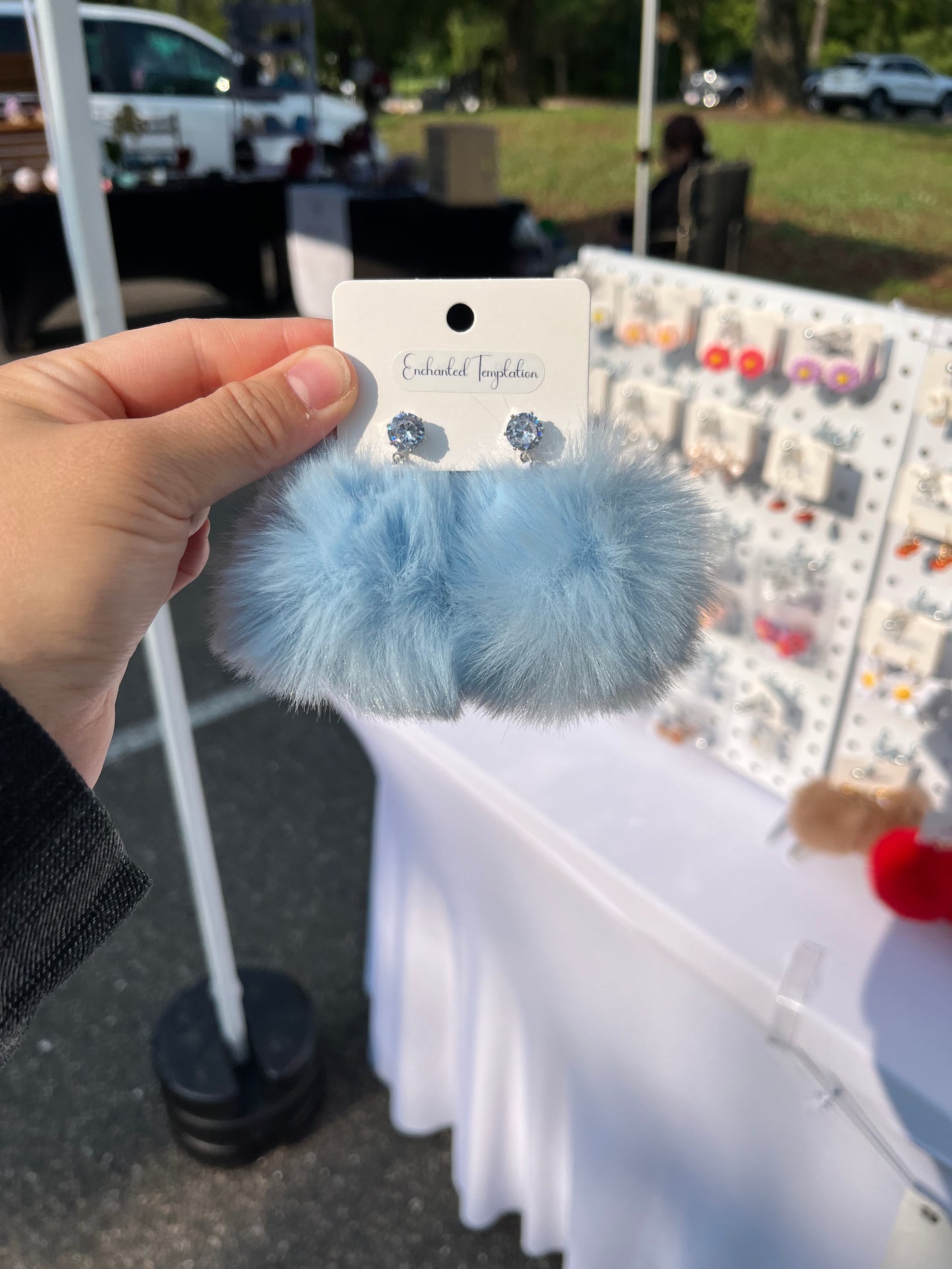 Big Pompom dangle