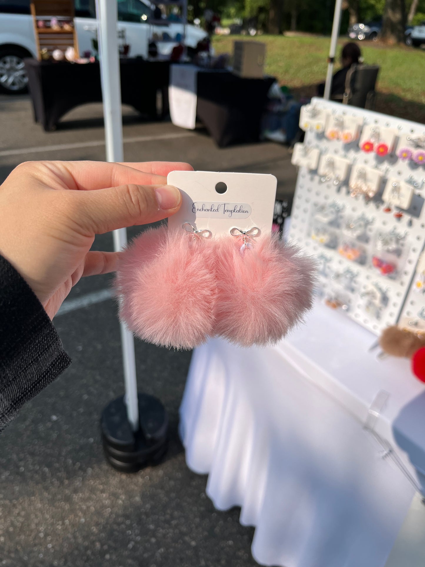 Big Pompom dangle