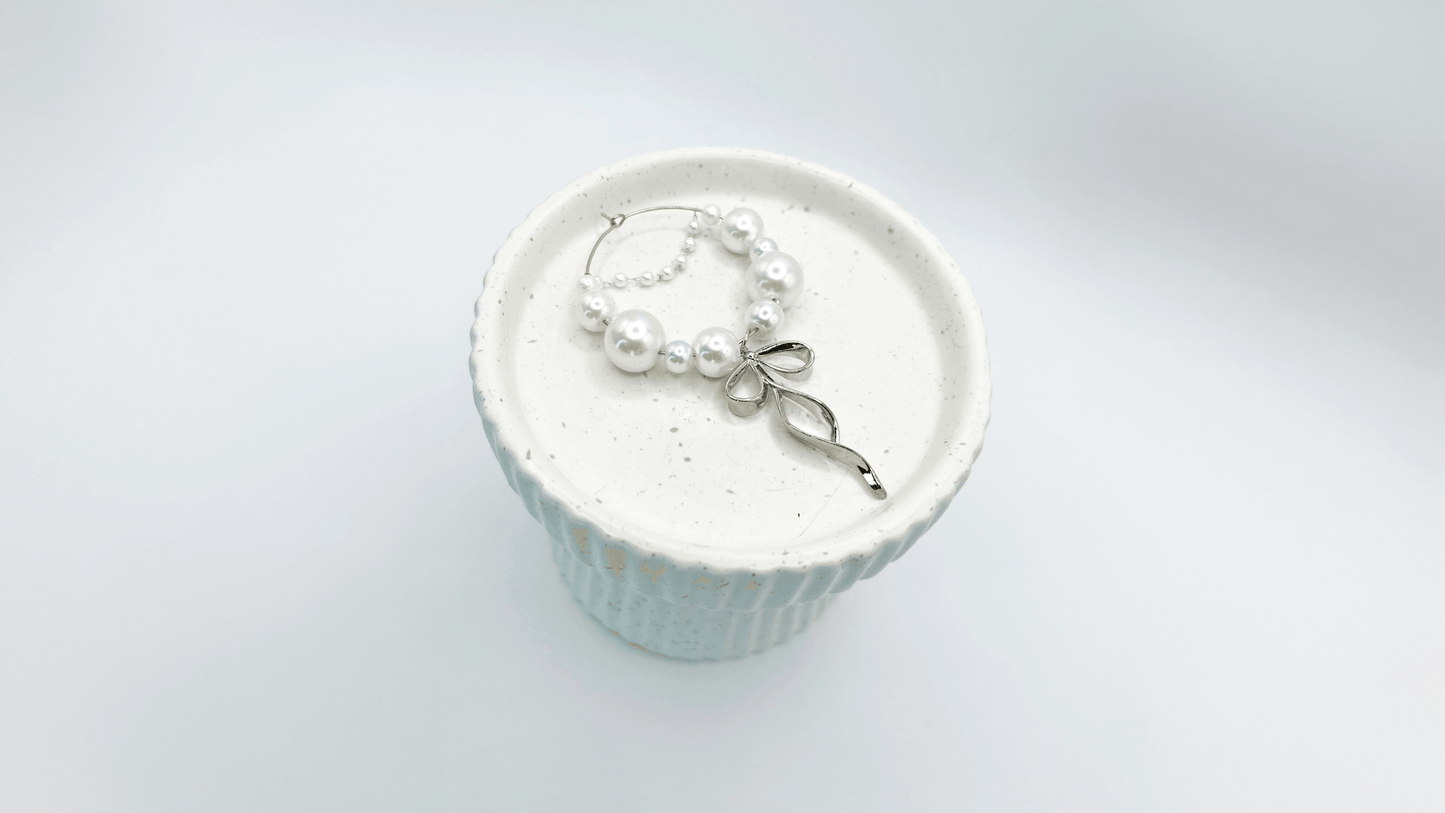 Hoops of Pearls with Bowknot