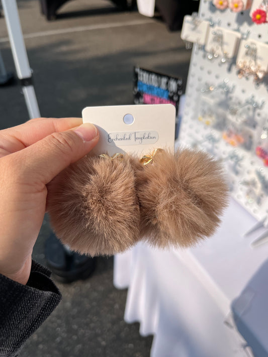Big Pompom dangle