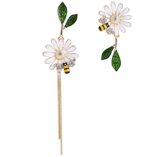 Daisy with Bee dangle - Enchanted Temptation